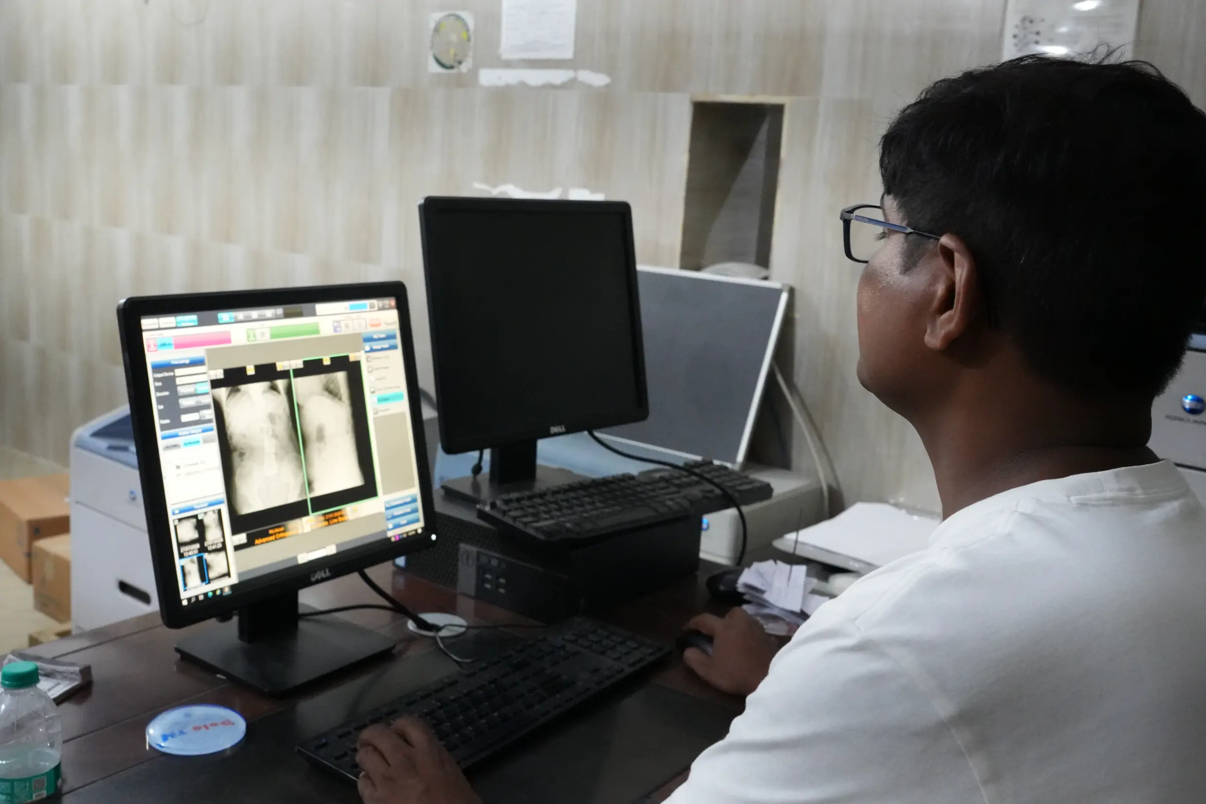 Patient Consultation & Rehab Desk